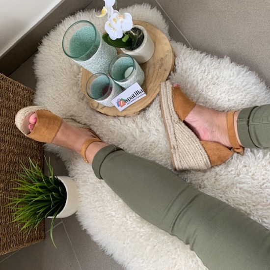 JADE - PUMP CAMEL